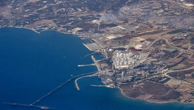 ABD Gemi Silah Taşıyarak İsrail'e Ulaşıyor: Limasol Duruşu Bekleniyor