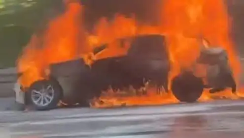 15 Temmuz Şehitler Köprüsü'nde Yangın Panik Yarattı, Trafik Durma Noktasına Geldi!