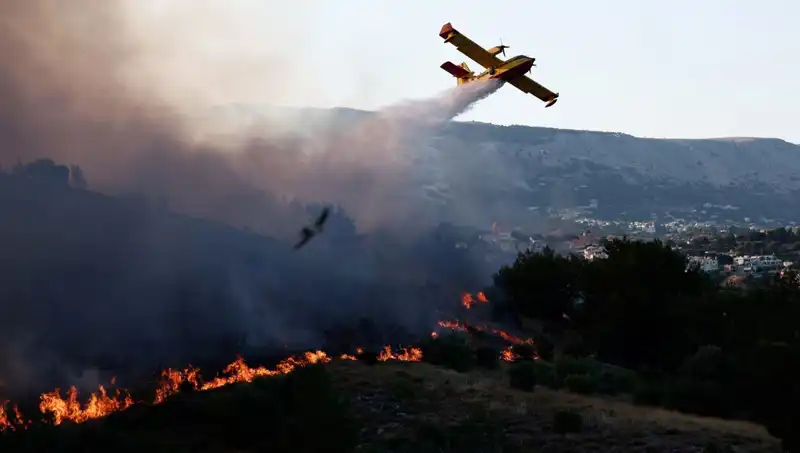 Sakız Adası’ndaki Orman Yangını Kontrol Altına Alındı: Halk Rahatladı