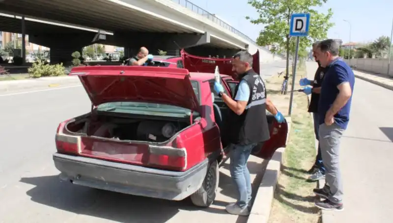 Çaldığı Araçta Yakıt Bitince Yeni Araç Hırsızladı