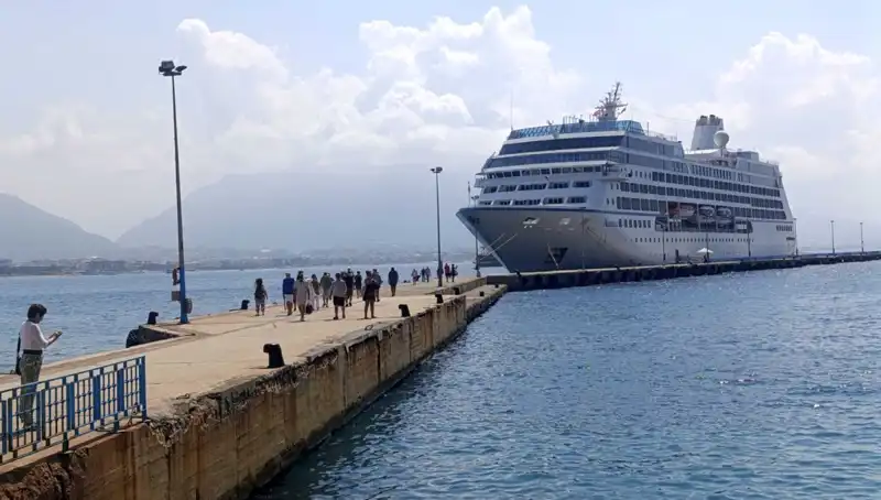 Alanya'da ABD’li Turistlerin Kruvaziyer Heyecanı