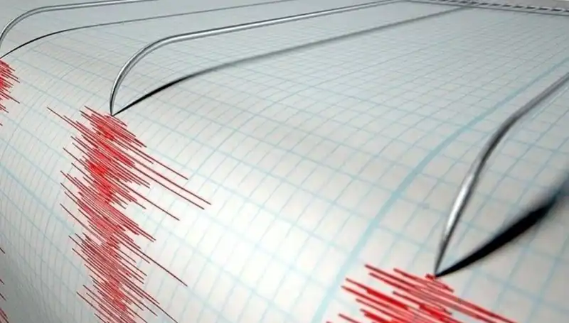 Bozcaada'da 3.9 Büyüklüğünde Deprem: Halk Panik İçinde!