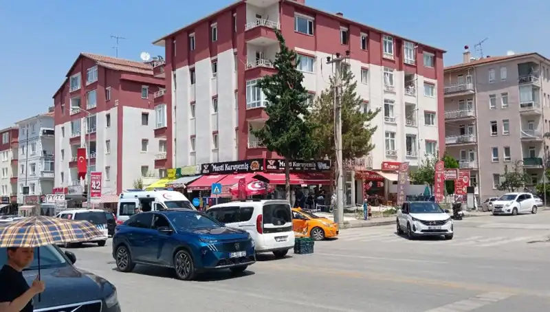 Taksi ile Otomobil Çarpıştı: Sürücü ve Yolcuların Durumu Ne?