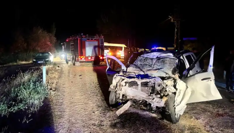Ciple Traktör Çarpıştı: Kazada 5 Kişi Yaralandı ve Olayın Sebepleri Merak Ediliyor