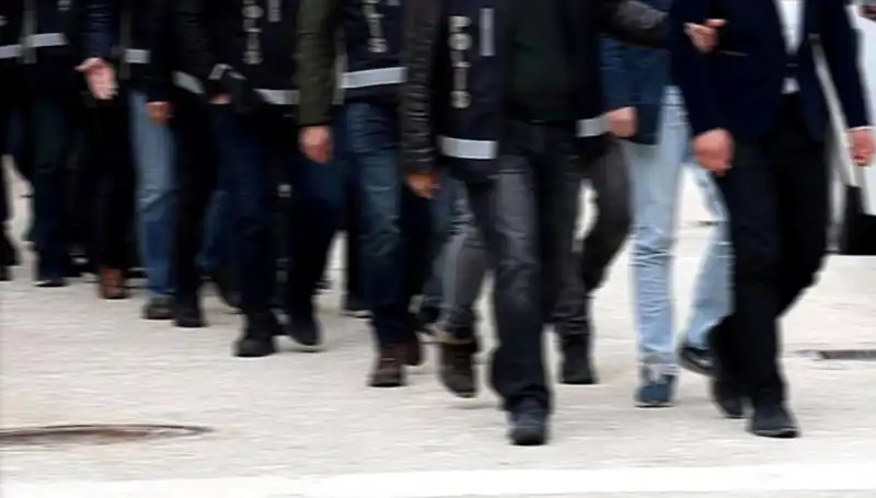 Balkız Tuzağı: Kadın Kimliğiyle Gasp Edeceği Zaman Dikkat Edin!