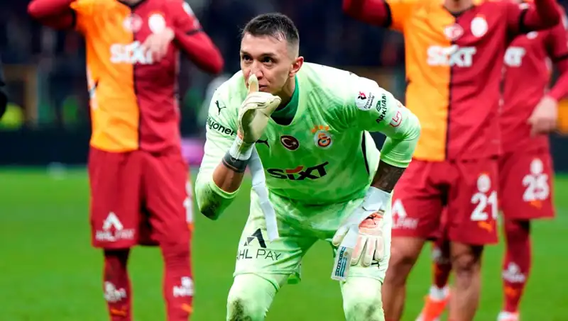Muslera'nın Yerini Alacak İsimler Arasındaki Rekabet Kızışıyor