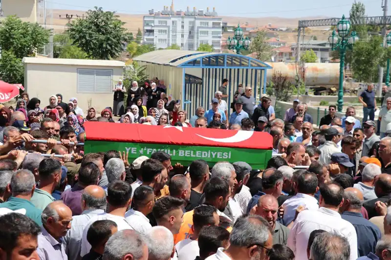 MHP'li Belediye Başkanı Son Yolculuğuna Uğurlandı: Şehir Yasta