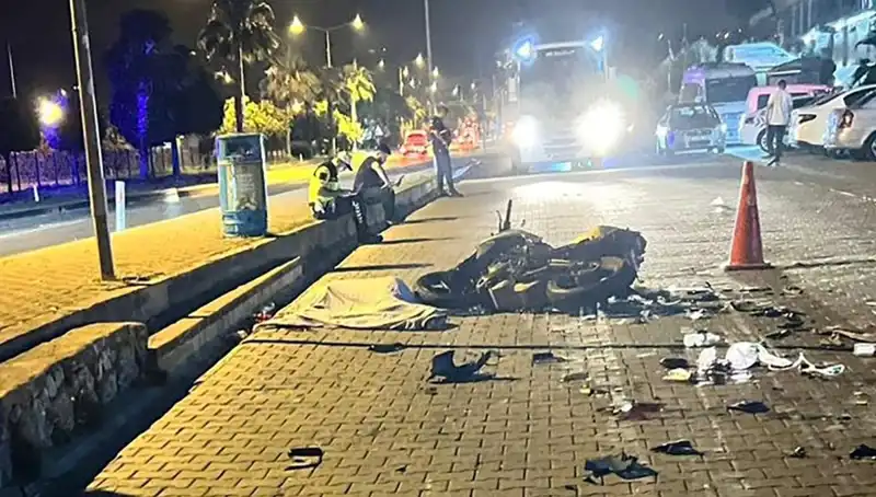 Alanya'da Motosiklet Kazası: Genç Hayat Kaybı, Şehirde Yas Var
