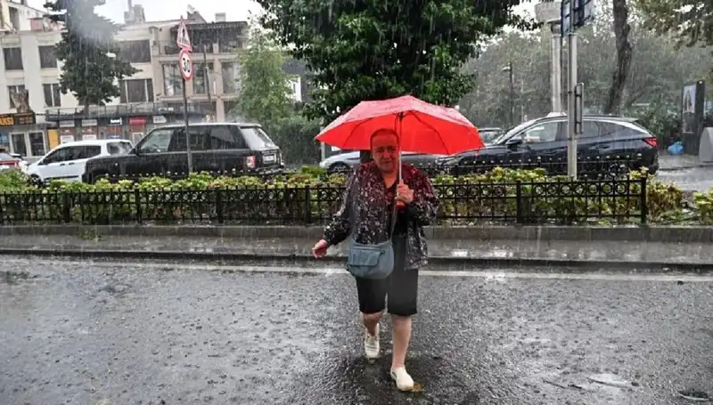 Ülke Genelinde Sarı Kodlu Yağış Uyarısı: Neler Bekleniyor?