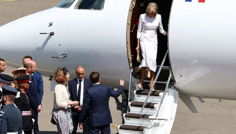 Macron Çiftinde Şok Eden Kriz: Eşi Dikkate Almadı mı?