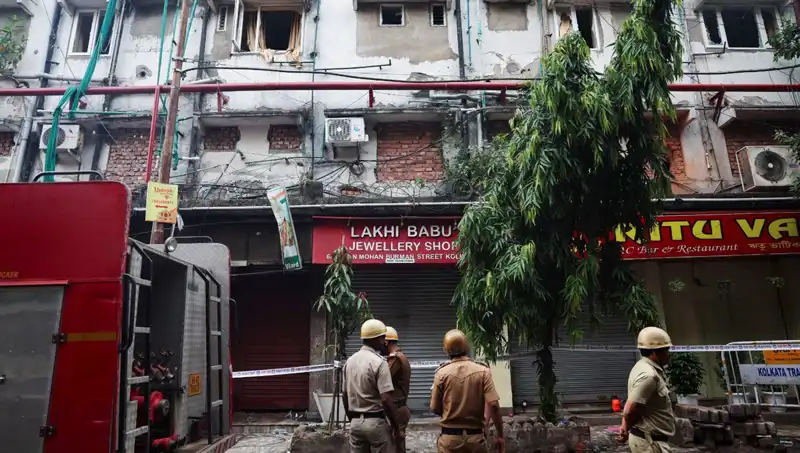 Hindistan'daki Otel Yangınında Büyük Trajedi: 15 Hayat Kaybı
