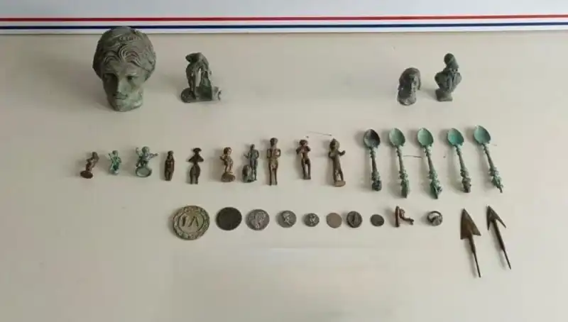 Roma Dönemine Ait Tarihi Eserler, Tarihsel Değerleriyle Yakalandı!