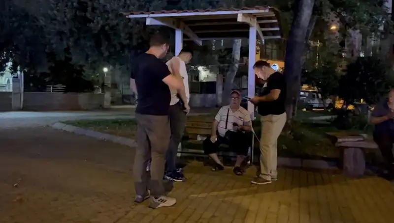 Kısmı Görme Kaybı Olan Adamın Telefon Hırsızlığı Dikkat Çekti