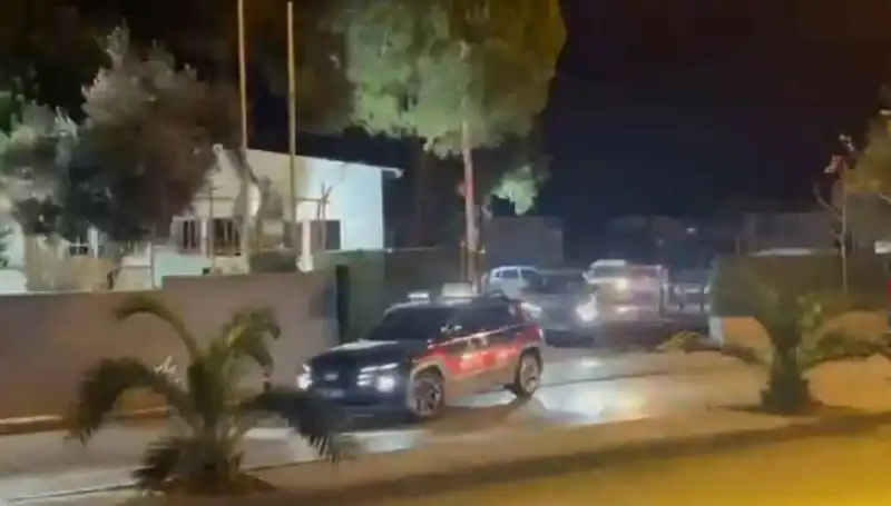 İzmir'de 24 Saatlik Operasyonda 141 Hükümlü Yakalandı: Şaşırtıcı Detaylar