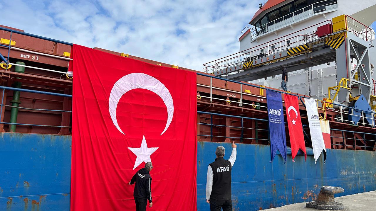 İyilik Gemisi Mısır'a ulaştı: Gazze'ye yardımlar ulaştı