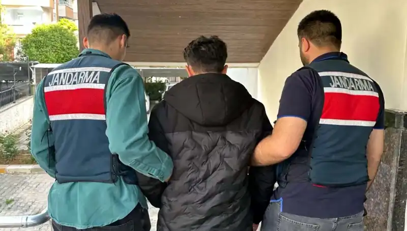Türkiye'nin Dört İlinde Dev Dolandırıcılık Operasyonu: 35 Gözaltı!