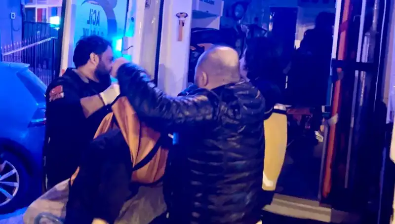 Oğul-Baba Tartışmasında Kan Aktı: Silahlı Kavga Sonucu Vuruldu!