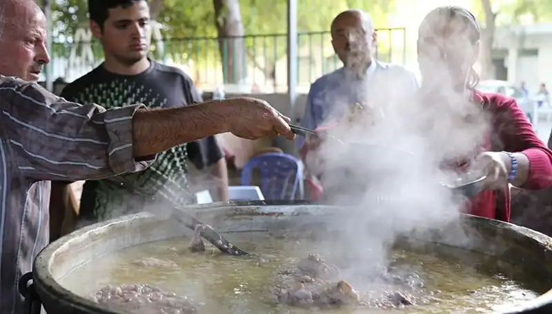 Gadir-i Hum Bayramı Kutlamaları: Gelenekler ve Anlamı Hakkında Bilgiler