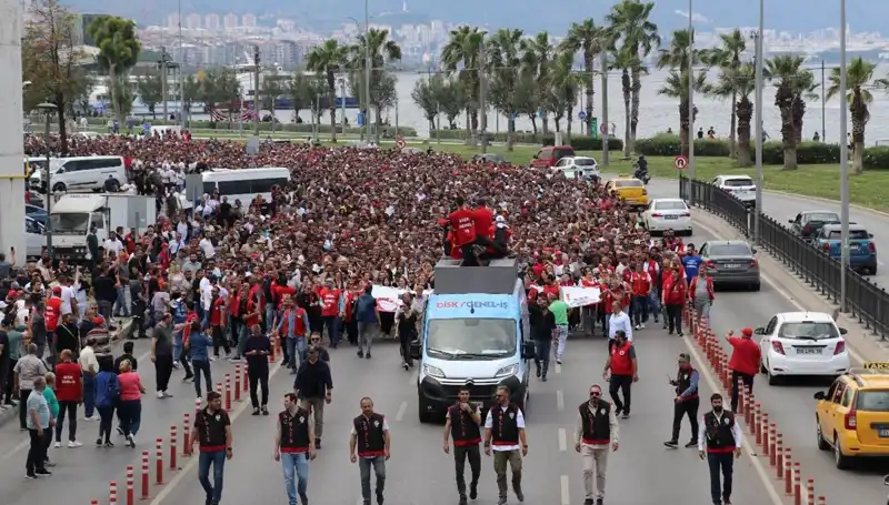 İzmir'deki Büyük Grev: 4. Gününde Neler Yaşanıyor?