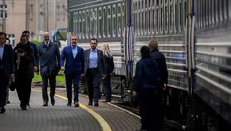 Dışişleri Bakanı Fidan, Ukrayna Ziyaretini Tamamlayarak Bölgedeki Gelişmelere Dikkat Çekti