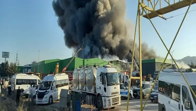 Gönen'de Fabrika Yangını: Yaralı İşçilerin Kimlikleri Hızla Belirleniyor